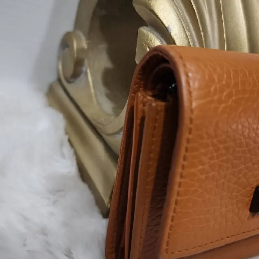 Longchamp tri fold